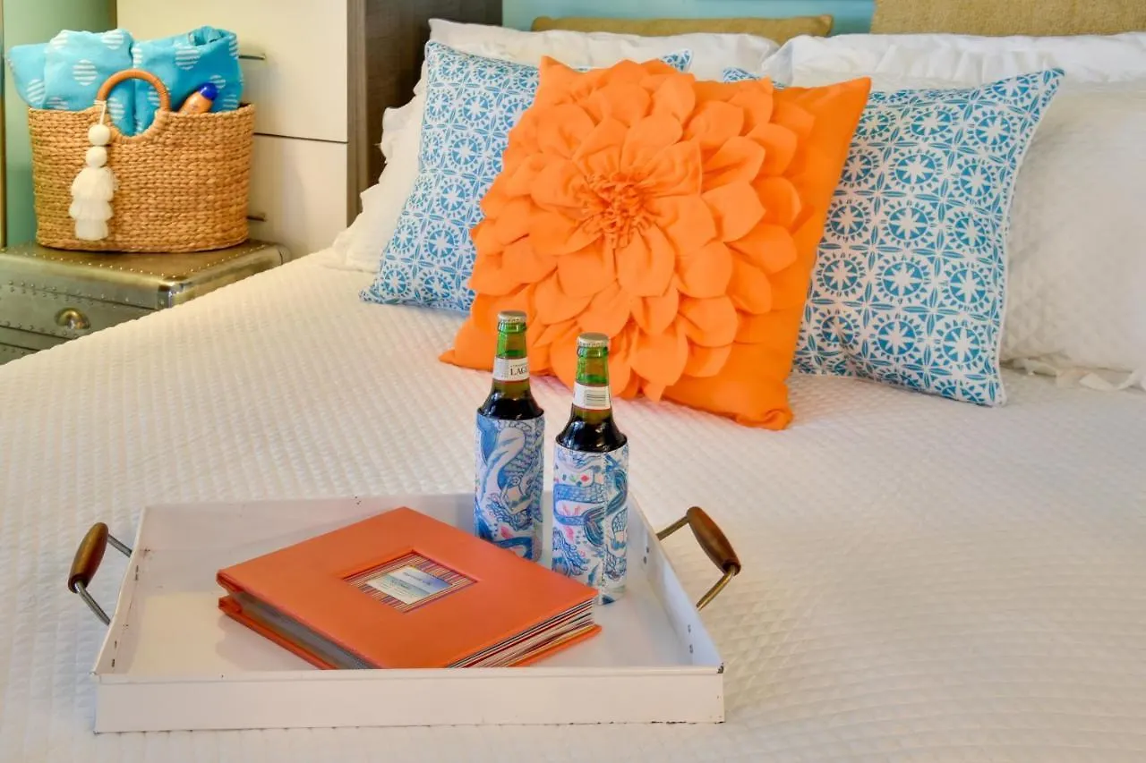 Chic Virginia Beach Retreat - Pool, Steps To Beach Apartment
